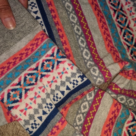 Darling GAP Sweater 😍 - Picture 5 of 6